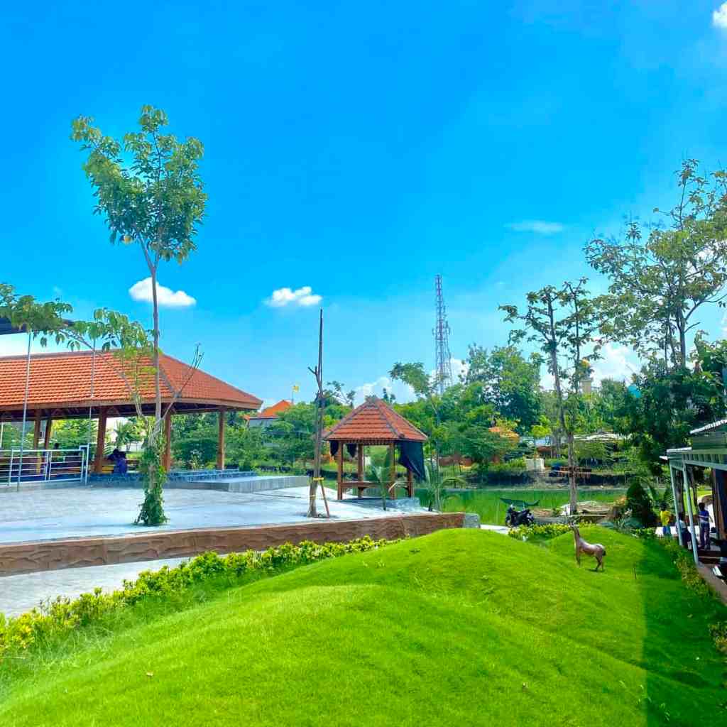 Rekreasi Keluarga dan Liburan Seru di Wisata Jati Sewu&nbsp;Gresik