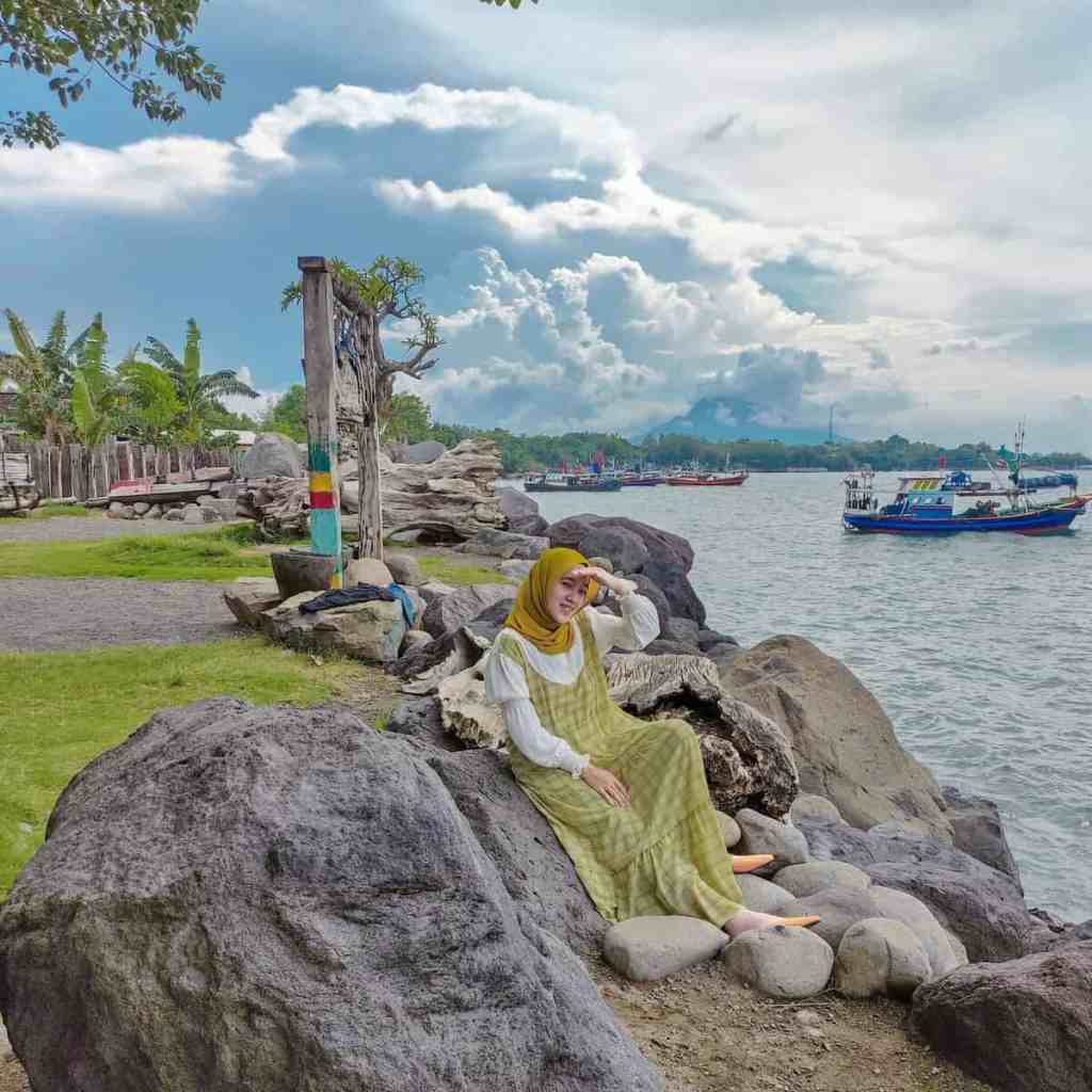 Pantai Muara Kasih Situbondo, Wisata Keluarga Penuh&nbsp;Kenangan