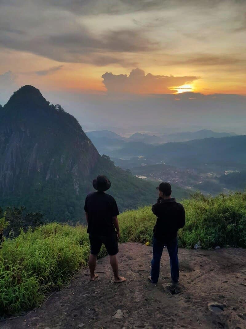 Gunung Bongkok, Menuju Sunrise Terbaik Di Purwakarta