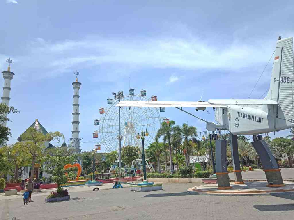 Taman Alun-Alun Kota Lamongan, Ikon Kebanggaan Masyarakat Lamongan