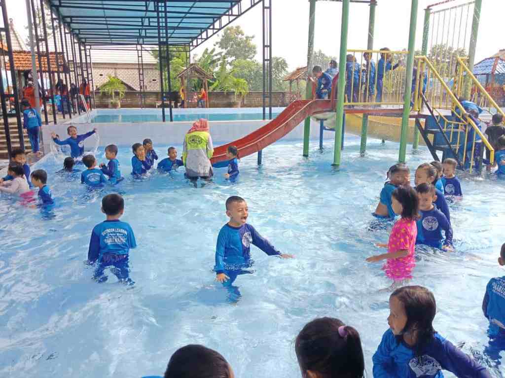 Berenang dan Bermain Air Seru di Kolam Renang Tegalbang&nbsp;Tuban