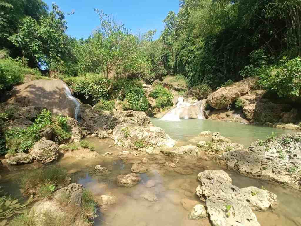 Destinasi Wisata Alam Menawan, Air Terjun Banyulangse Tuban Jawa Timur